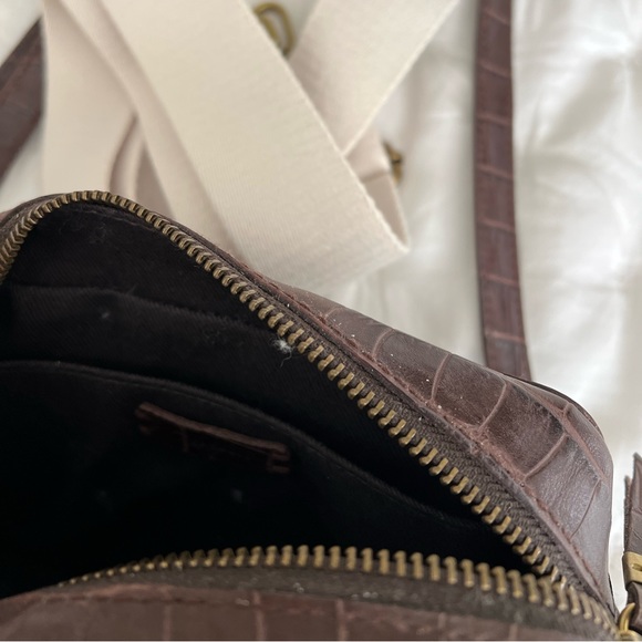 Madewell Crossbody Camera Bag - Picture 3 of 3